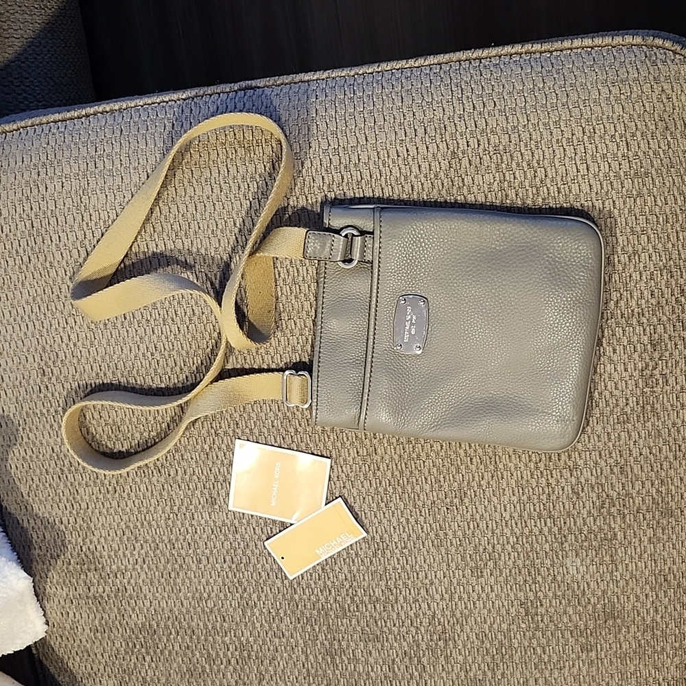 Michael Kors Jet Set Steel Grey LG Crossbody, NEW With Tags